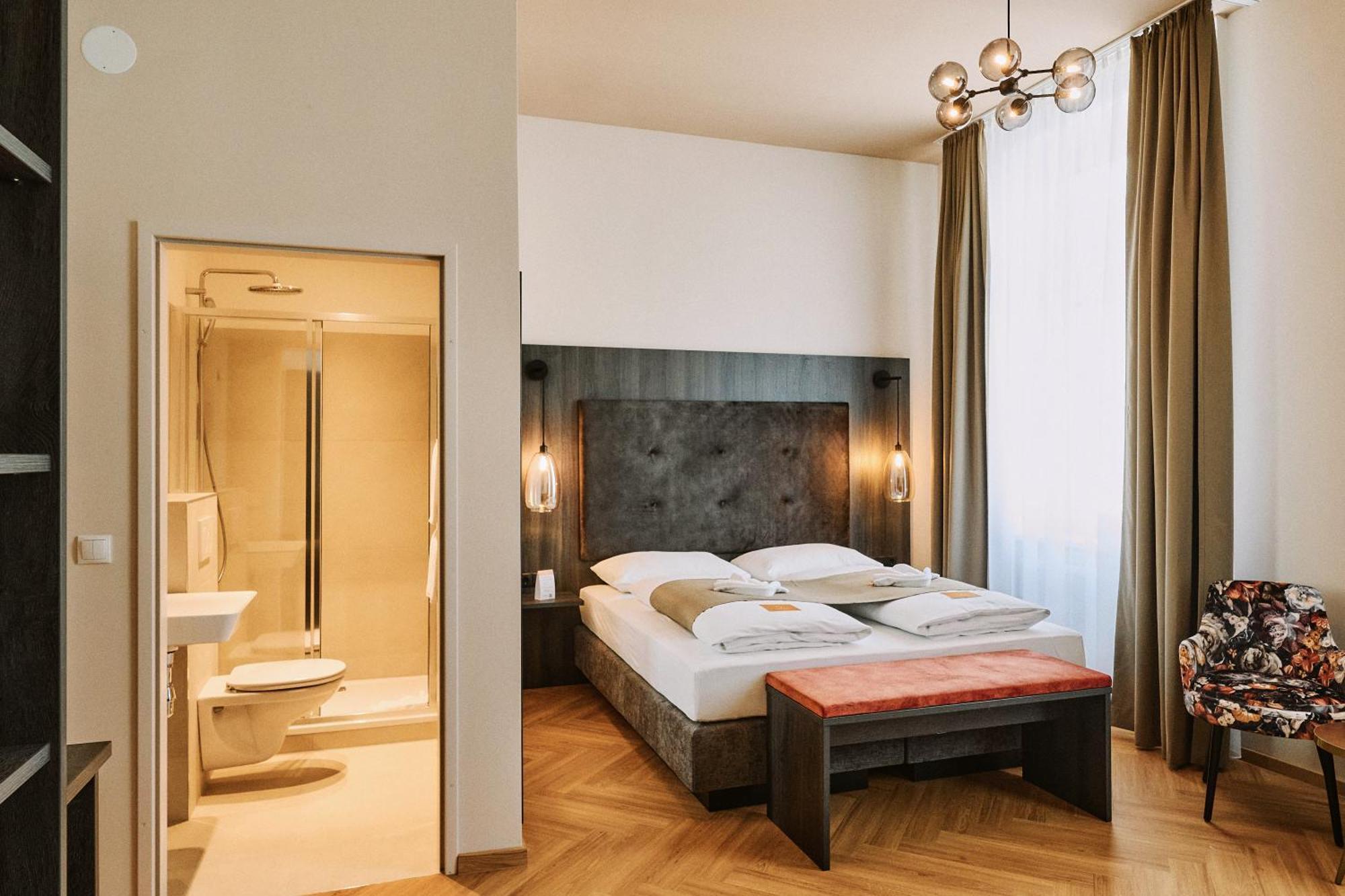 Urban Rathaus - Self Check-in Hotel Viena